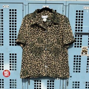 Vintage 90s Leopard Print Short Sleeve Button Up Top
